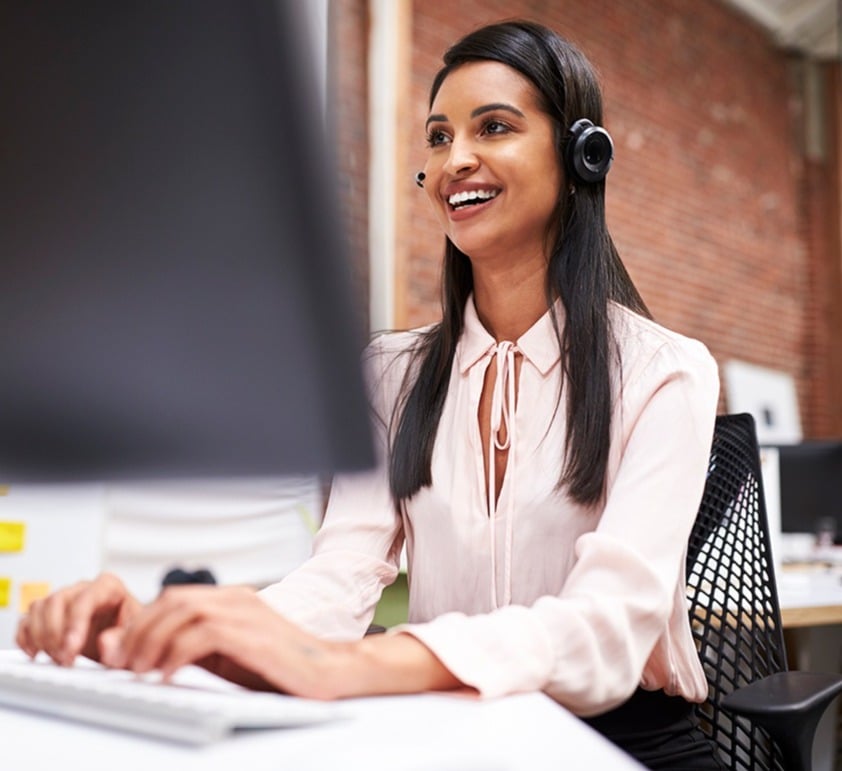 apparel customer service